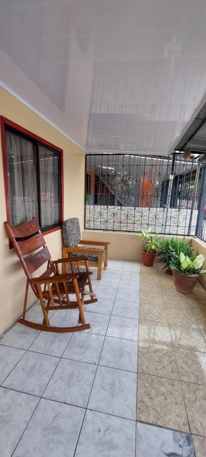 Hostel Casa Marina Puerto Limon Luaran gambar
