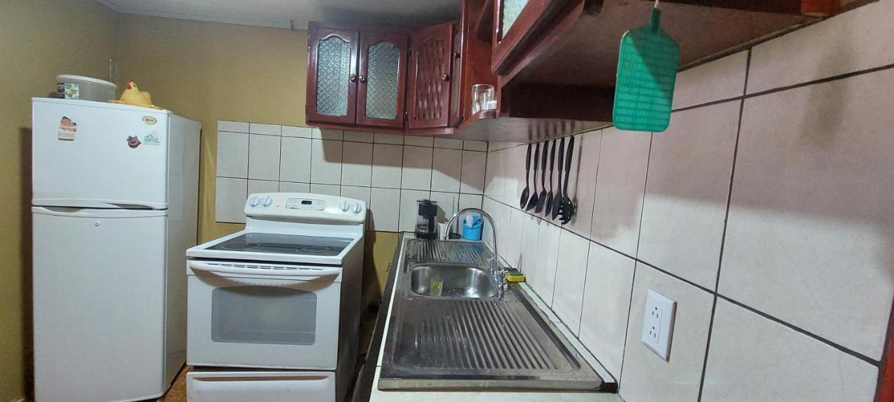 Hostel Casa Marina Puerto Limon Luaran gambar