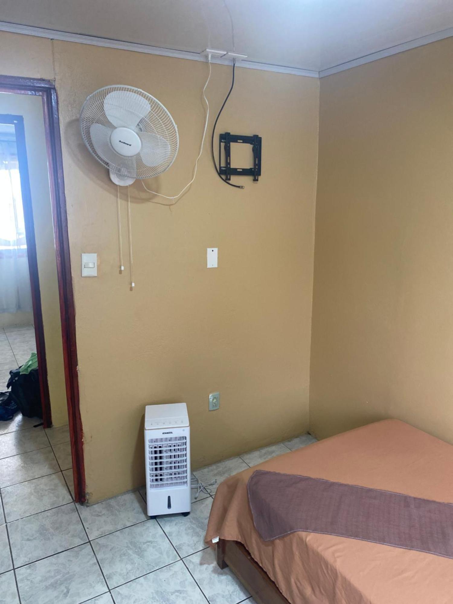 Hostel Casa Marina Puerto Limon Luaran gambar