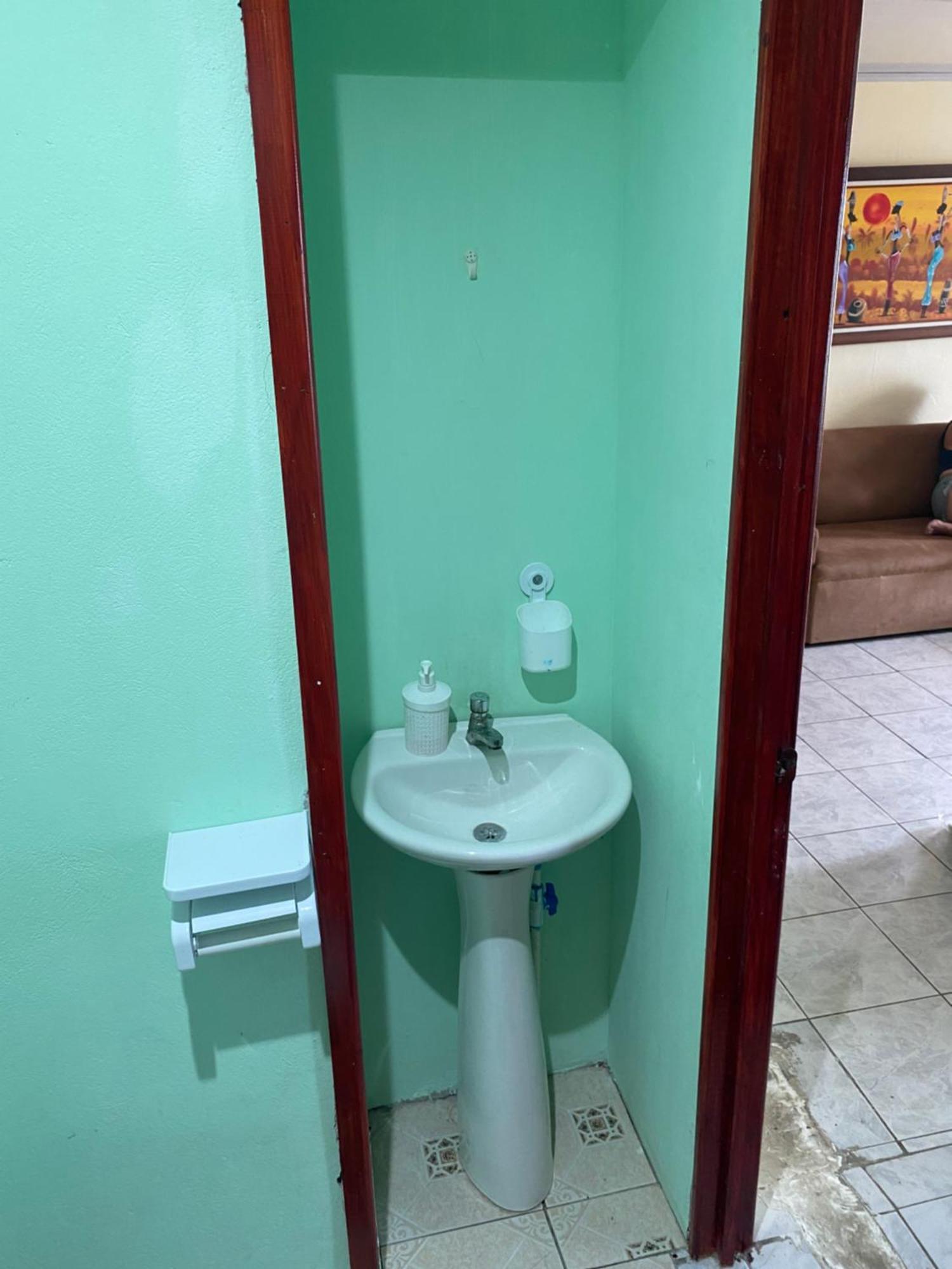 Hostel Casa Marina Puerto Limon Luaran gambar